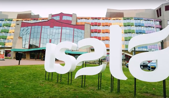 Uso de dispositivos m&oacute;viles para gestionar alarmas de supervisi&oacute;n con v&iacute;deo Philips CareEvent