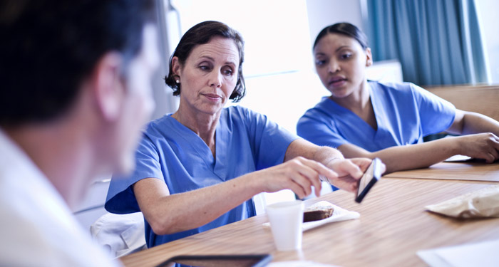 Educaci&oacute;n y capacitaci&oacute;n EWS