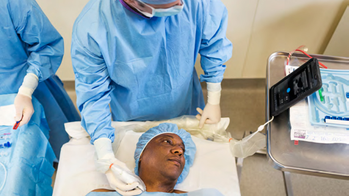 Paciente prepar&aacute;ndose para la operaci&oacute;n