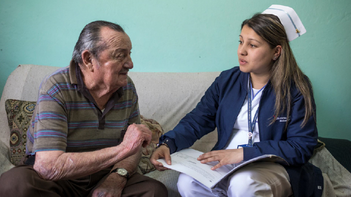 Una d&eacute;cada de impacto en Am&eacute;rica Latina: mejorando el acceso a la atenci&oacute;n m&eacute;dica primaria, avanzando en la detecci&oacute;n temprana del c&aacute;ncer y abordando las enfermedades no transmisibles